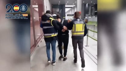 El hombre arrestado en el aeropuerto de Málaga.