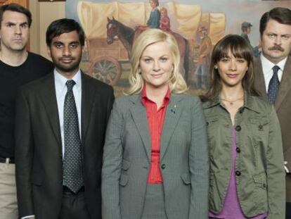 El reparto de &#039;Parks and recreation&#039;, serie escrita por Kelly Oxford. 