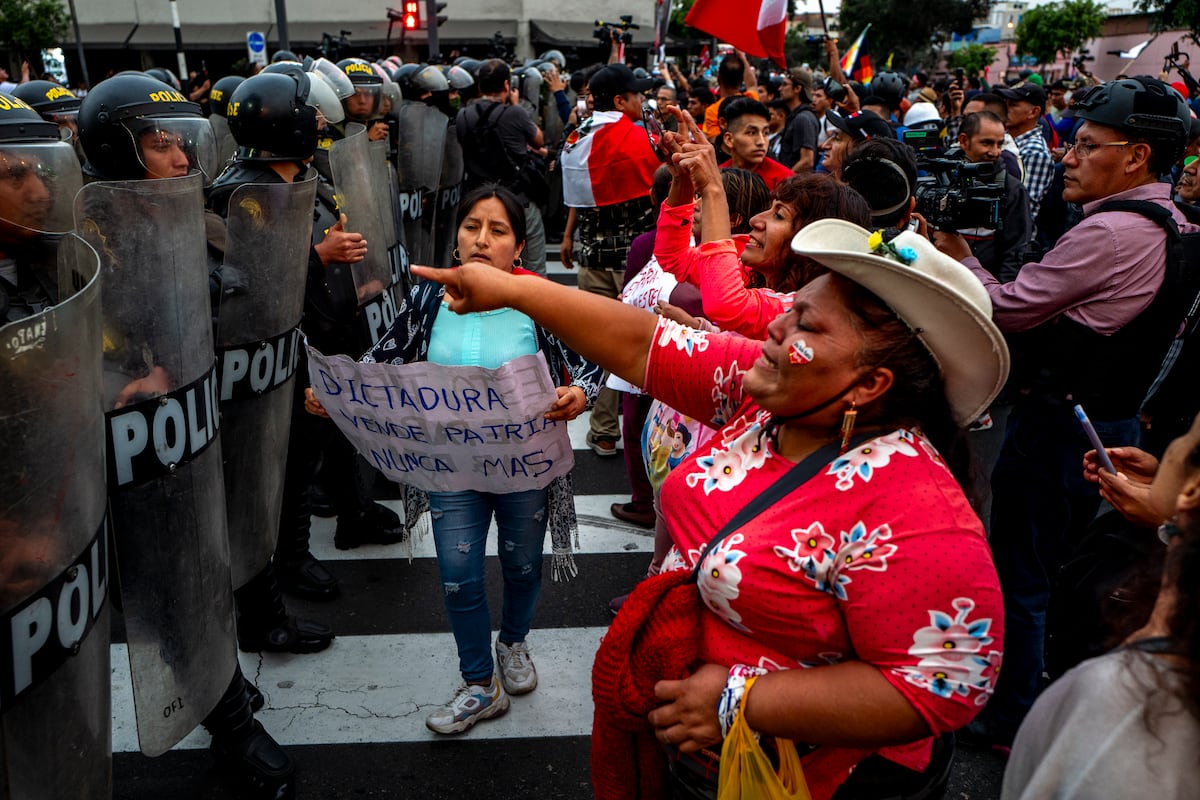 Protests reignite in Peru demanding the resignation of President Dina ...