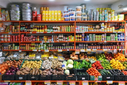 Especias, encurtidos y verduras de Spice Bazar en Lavapiés.