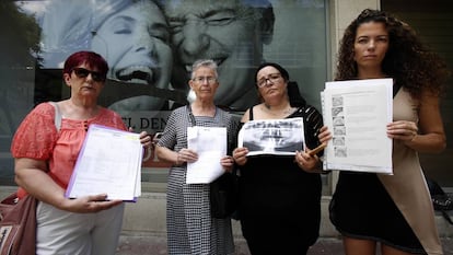 Un grupo de pacientes afectado por el caso iDental.