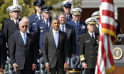 El presidente Barack Obama, en la ceremonia de despedida de Michael Mullen hoy en Fort Myer