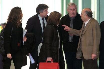 Fèlix Millet, Jordi Montull y su hija Gemma Montull a su llegada a la Ciudad de la Justicia.