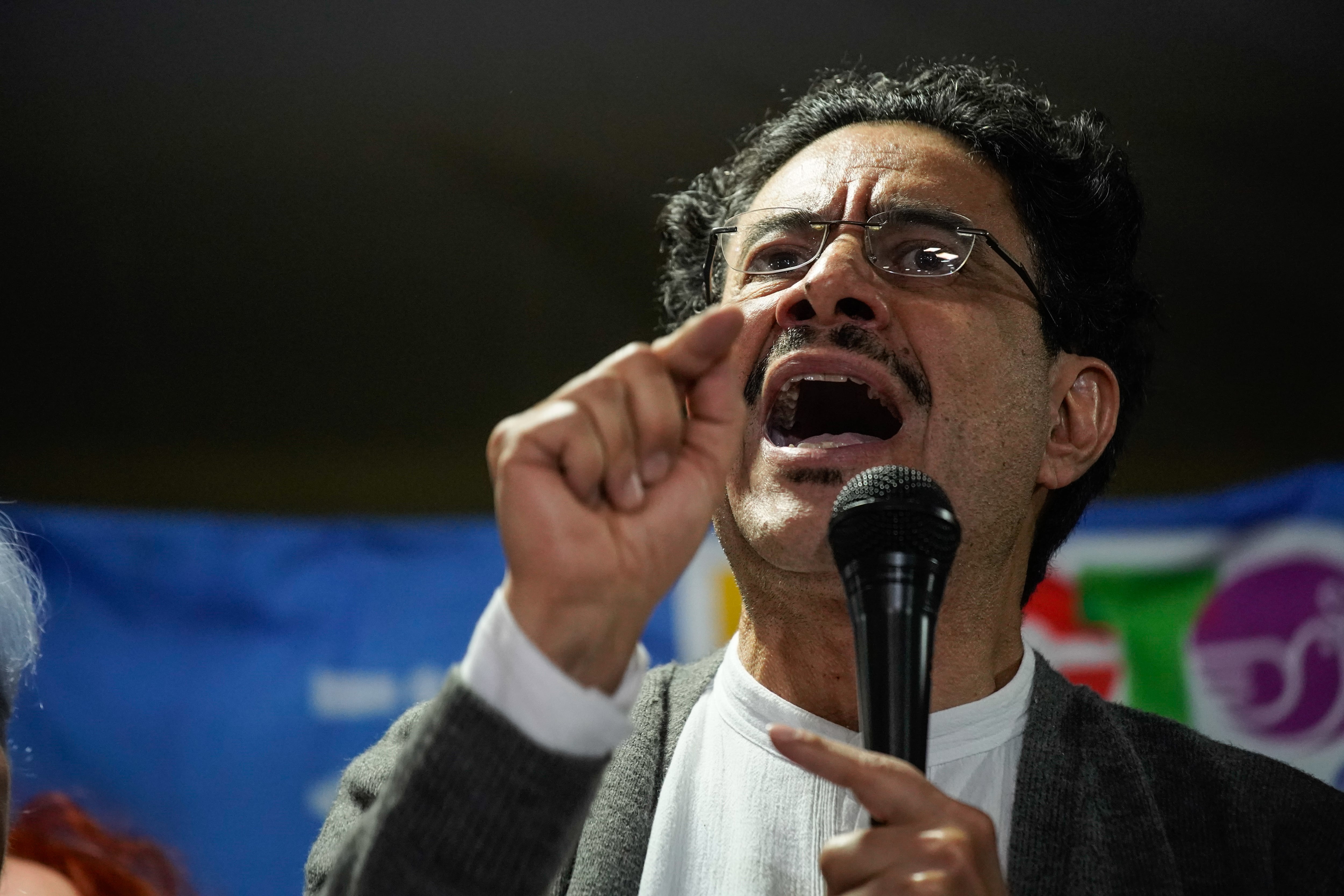 Iván Cepeda, candidato presidencial para las elecciones de 2026, este domingo.