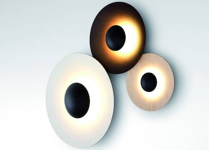 Lámpara modelo 'Aura', de la serie 'Ginger' de Joan Gaspar, producida por Marset.