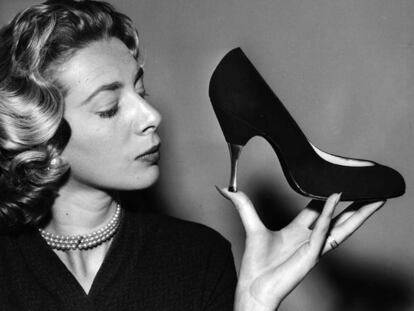 Tacones por obligación