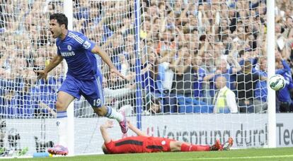 Diego Costa celebrando su gol.  
