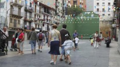La plaza y el frontón de Ermua, este martes, aniversario del asesinato de Blanco.