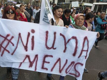 La consigna #NiUnaMenos se ha convertido en una bandera de la sociedada argentina.