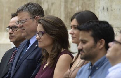 El presidente, Ximo Puig, y varios miembros del Consell.