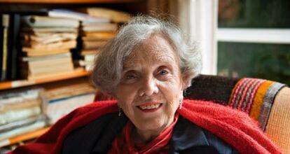 Elena Poniatowska en su casa de M&eacute;xico.