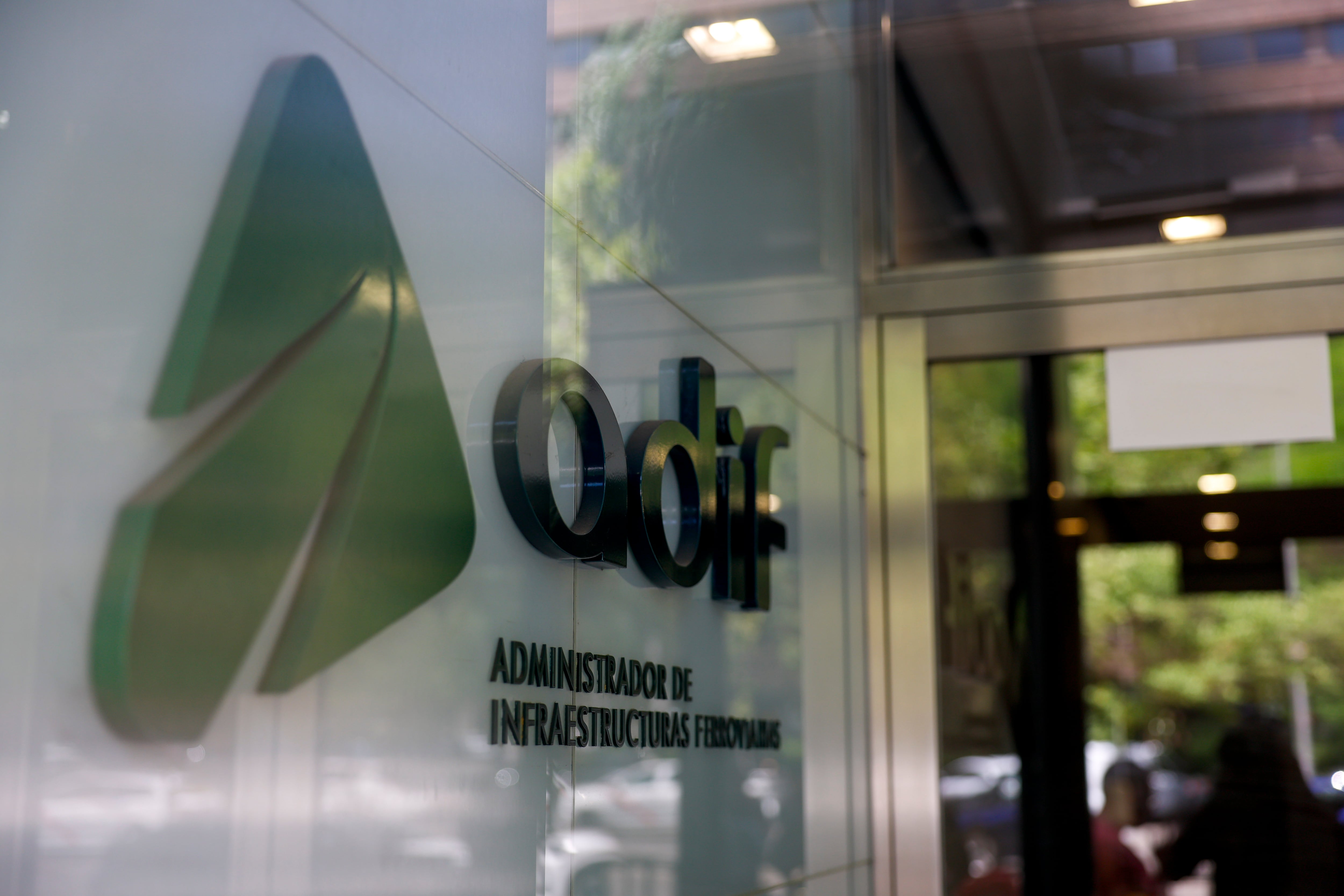 Adif informa que sus webs vuelven a estar operativas tras un ciberataque a sus sistemas