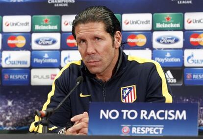 Simeone, durante la rueda de prensa