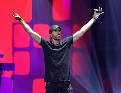 Enrique Iglesias performs at the iHeartRadio Fiesta Latina in Miami, Florida, on October 15, 2022.