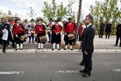 Iñigo Urkullu, en primer plano, durante la recepción oficial de San Prudencio en Armentia.