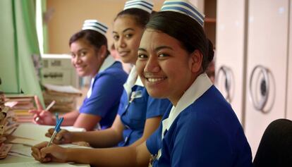 Personal de enfermería del mayor hospital de Tonga.