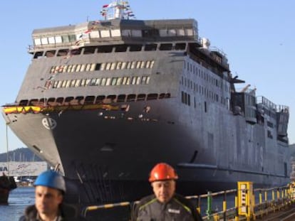 Botadura, en enero de 2011, del buque Volcán de Tinamar, el mayor construido hasta entonces en el astillero Barreras