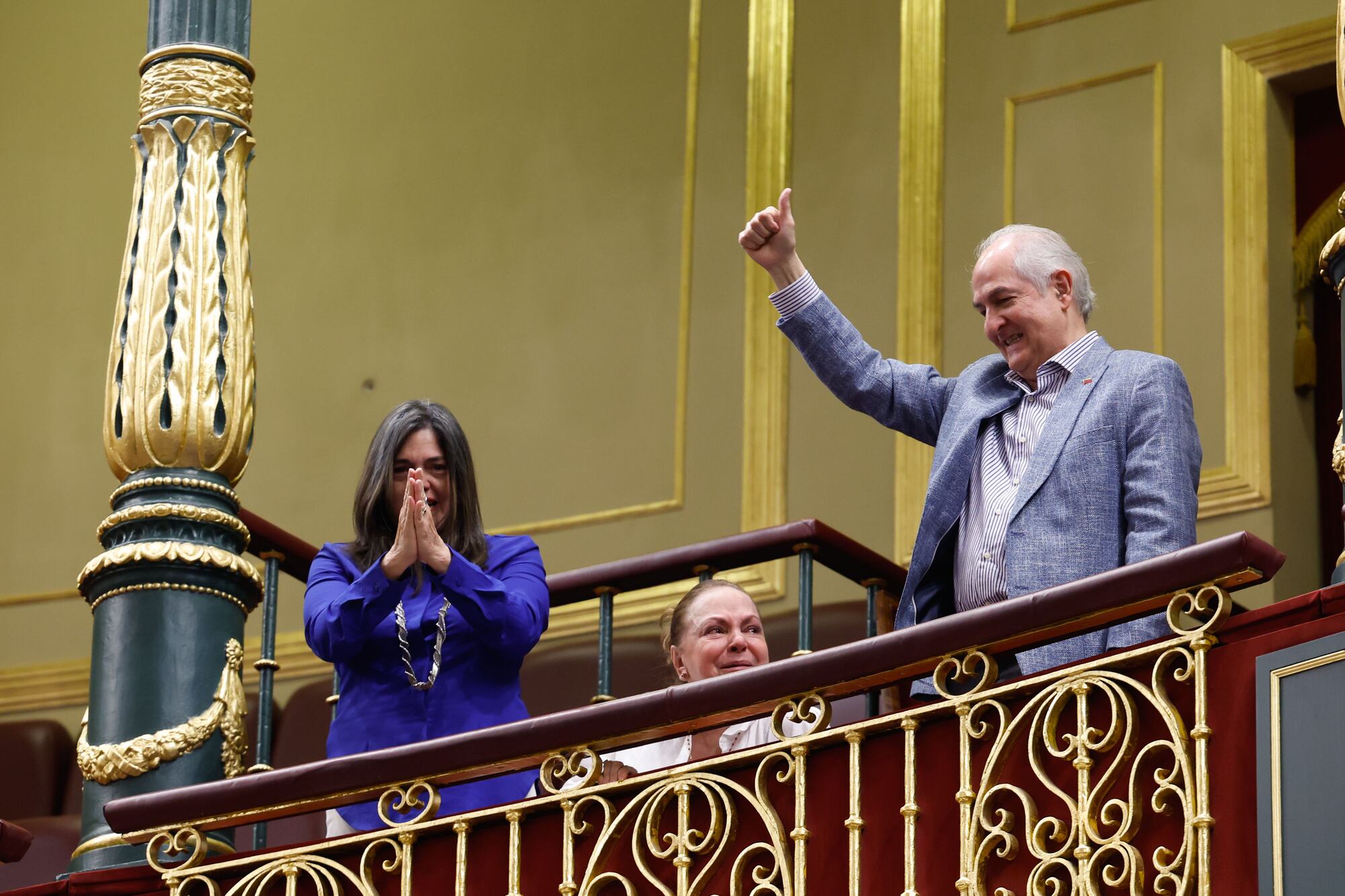 El exalcalde de Caracas Antonio Ledezma asistía este miércoles a la la votación en el Congreso para reconocer al opositor Edmundo González como presidente electo de Venezuela.