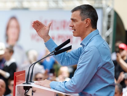 El presidente del Gobierno y líder del PSOE, Pedro Sánchez, participa en un acto de UGT, este viernes en Madrid.