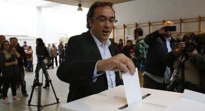 Josep Rull, coordinador de CDC, votando el 9-N.