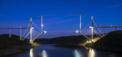 Obras del AVE Madrid-Extremadura en el tramo Talayuela-Cáceres, iniciadas este año.