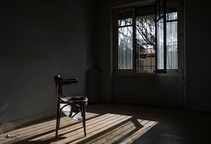 Una de las habitaciones de la casa Vicente Aleixandre, en Madrid, tras la visita realizada por el ministro de Cultura.