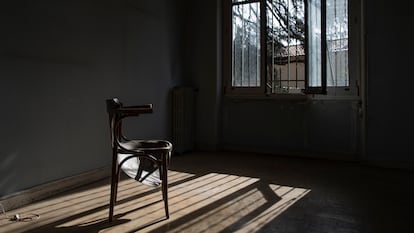 Una de las habitaciones de la casa Vicente Aleixandre, en Madrid, tras la visita realizada por el ministro de Cultura.