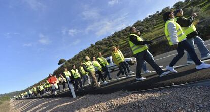 Vecinos de Belmez marchan hacia C&oacute;rdoba para exigir las ayudas del Plan MIner.