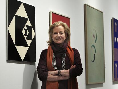 Patricia Phelps de Cisneros en la exposición <i>América Fría. La abstracción geométrica latinoamericana (1934-1973)</i>.