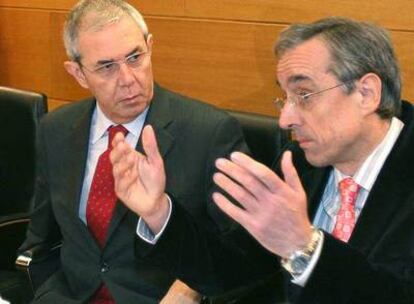 El presidente de la Xunta y conselleiro de Medio Rural, ayer en el Comité Galego de Defensa dos Montes.
