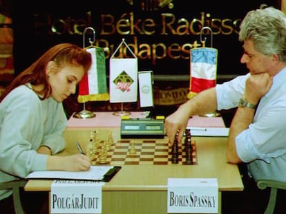 Judit Polgar (izquierda), en 1993.