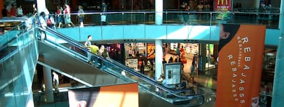 Interior del centro comercial Plenilunio, en Madrid.