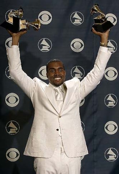 El artista más nominado en los Grammys de este año fue Kanye West, el autor y productor que hizo en el 2004 su debut en rap con el álbum <i>The College Dropout</i>. West fue nominado en 10 categorías, pero sólo ganó tres: Album de Rap, Canción de Rap y Canción de R&B.