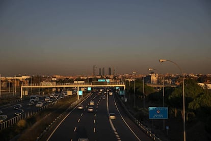 Boina de contaminación de Madrid vista desde la M- 40 a la altura de Pozuelo de Alarcón, en una imagen de archivo.