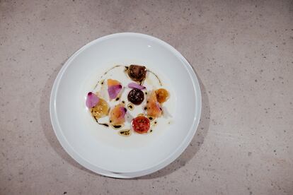 Ajoblanco, tomate y melón, una creación del restaurante Pabú, del chef Coco Montes.