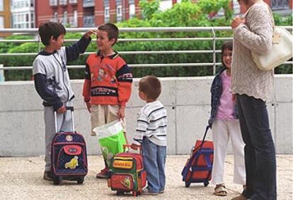 Comienzo del curso escolar, ayer, en un colegio de Bilbao.