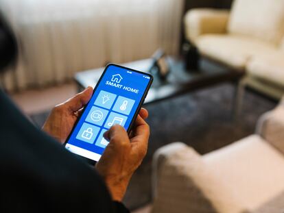 Smart devices can reproduce the routines of a home's inhabitants at different times of the day.