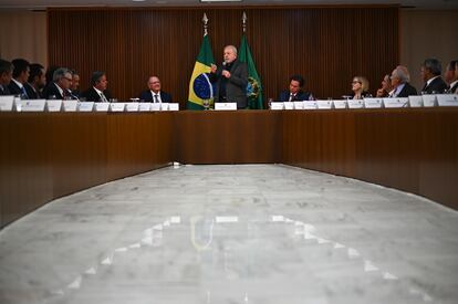 Lula, durante una reunión con gobernadores, este lunes en el palacio de Planalto, en Brasilia.