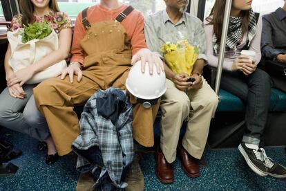 'Manspreading' al transport públic.