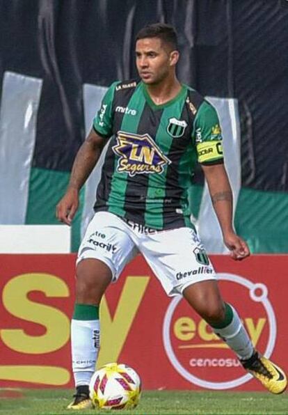 David Achucarro, defensa de Nueva Chicago.