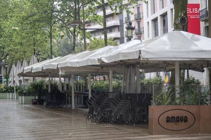 La terrassa del restaurant Amaya a la Rambla de Barcelona, tancada per la covid-19.