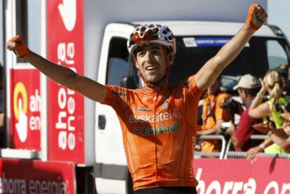 Mikel Nieve, tras ganar la decimosexta etapa.