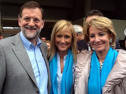 Mariano Rajoy, Cristina Cifuentes y Esperanza Aguirre, durante un mitin en Leganés (Madrid), el 5 de noviembre de 2012.