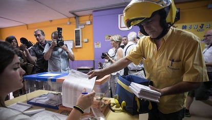 A voting station at the 2016 general election.