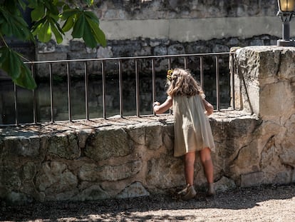 Llegar al pueblo en verano suponía un proceso de ruralización que incluía la degeneración gradual de la apariencia anodina del sujeto de ciudad.