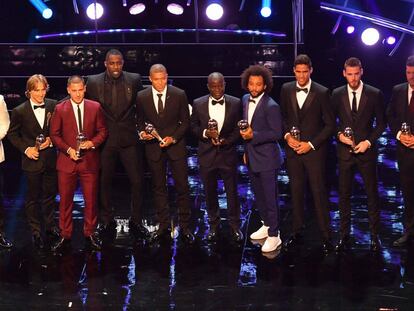 Vista de los jugadores que han sido elegidos como el mejor once mundial según la FIFA.