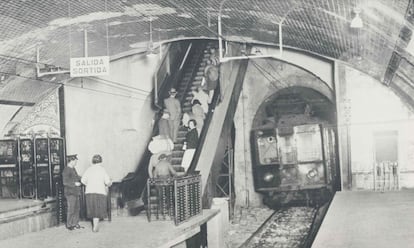 Andana de l'estació Passeig de Gràcia-Aragó l'any 1932