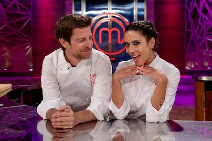 Manu Baqueiro y Lorena Castell, finalistas de 'MasterChef Celebrity 2022'.