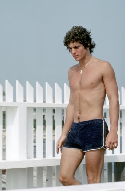 John-John Kennedy en shorts: una de las estampas ms recordadas del a?o 1980.