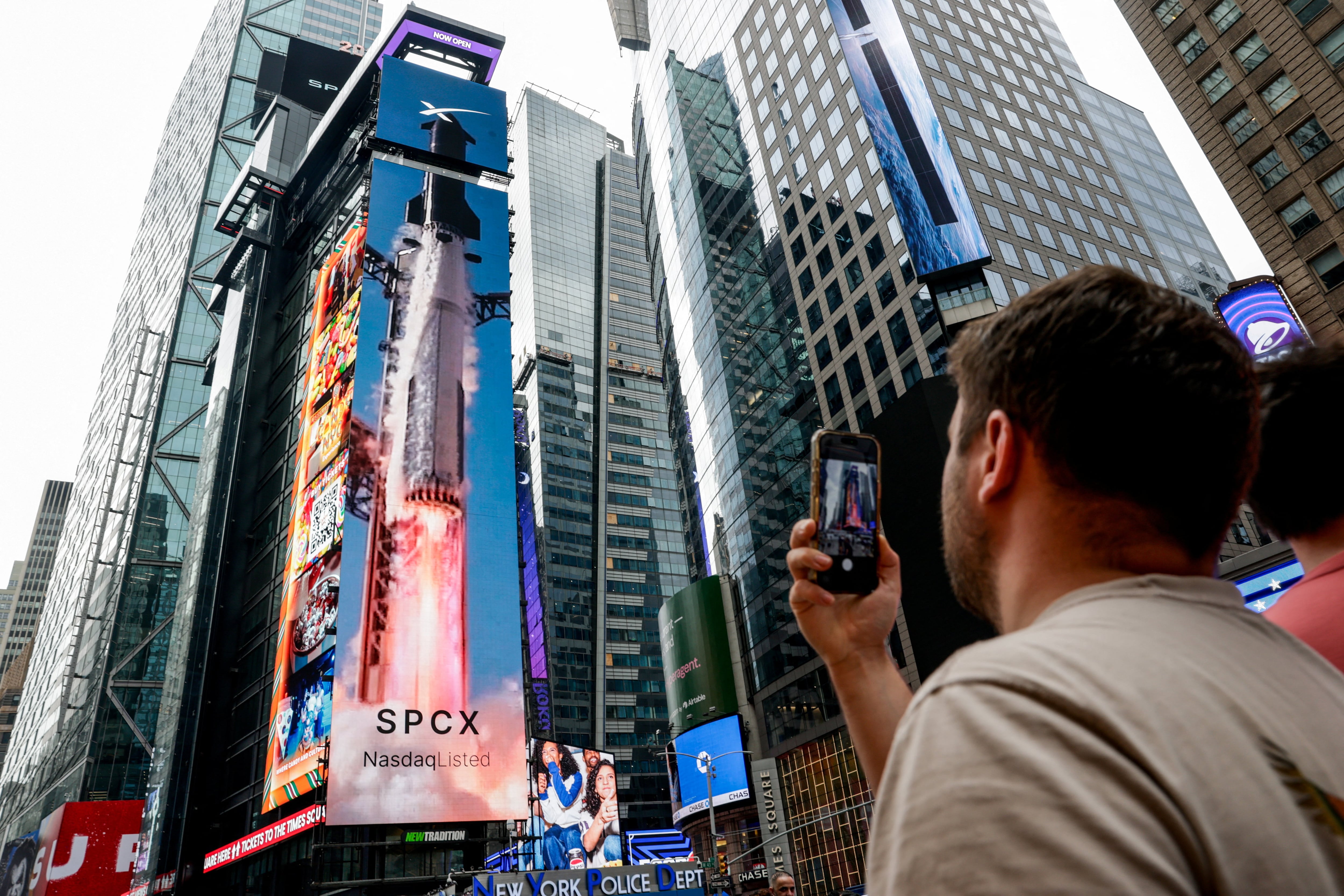 Las ‘big tech’ aceleran la búsqueda de fondos ante la presión de las OPV de SpaceX, Anthropic y OpenAI